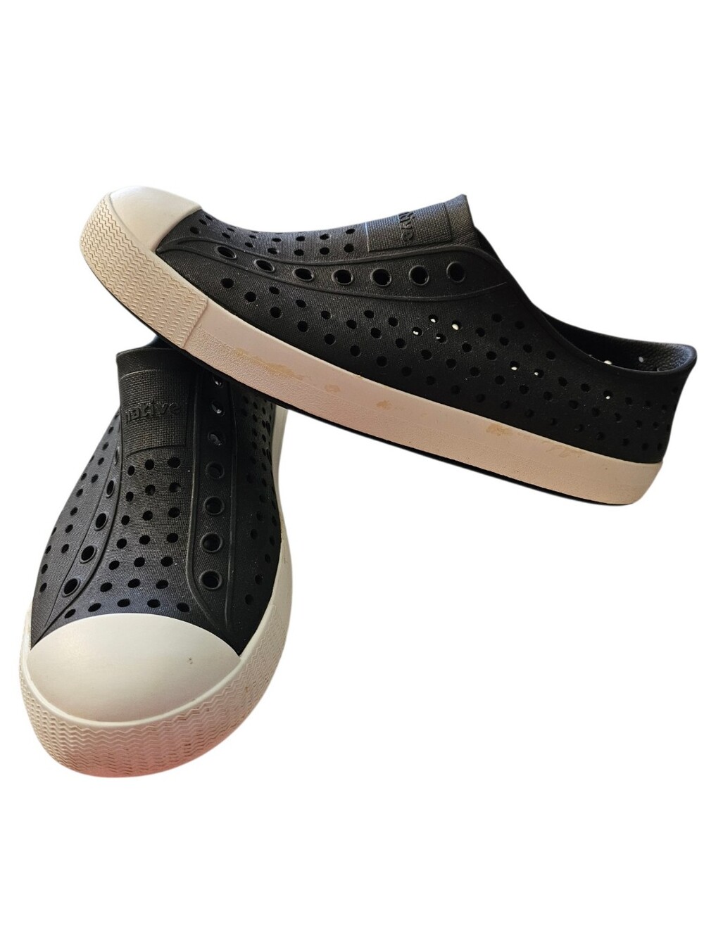 Native Shoes Kids Jefferson Slip-On Waterproof Sneakers Black White Size J6​